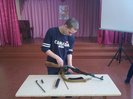 Змагання з кульової стрільби та із розбирання автомата АК-47 у ЗНЗ №21