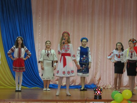 Конкурс для дівчат «Міс україночка -2017» в ЗНЗ №19