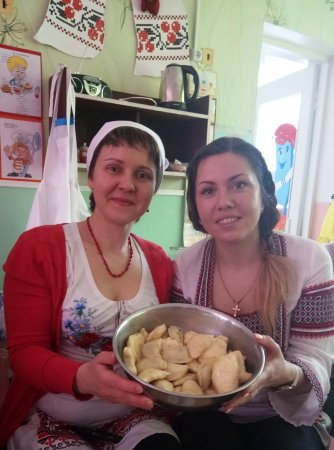 Ви ще їсте млинці на Масницю??? Тоді заклад дошкільної освіти №2 пропонує разом відроджувати традиційне українське свято Колодія