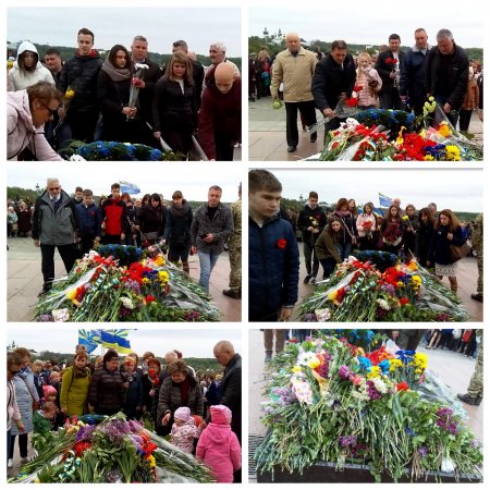 Покладання квітів до могили Невідомого солдата педагогами та старшокласниками Чернігова